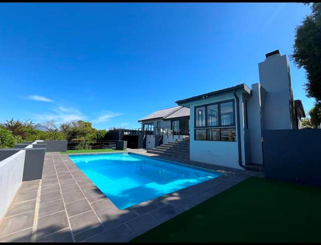 4 BEDROOM HOUSE FOR SALE IN HELDERRAND